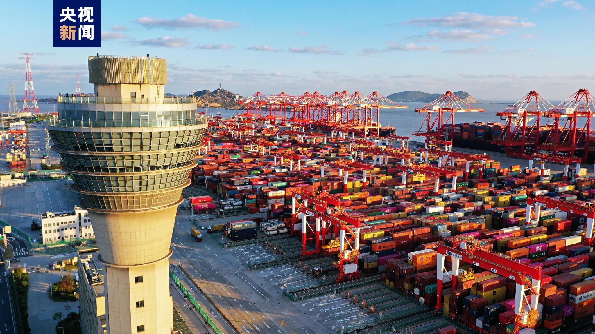 上海港7月集装箱吞吐量超430万标准箱 创历史同期新高