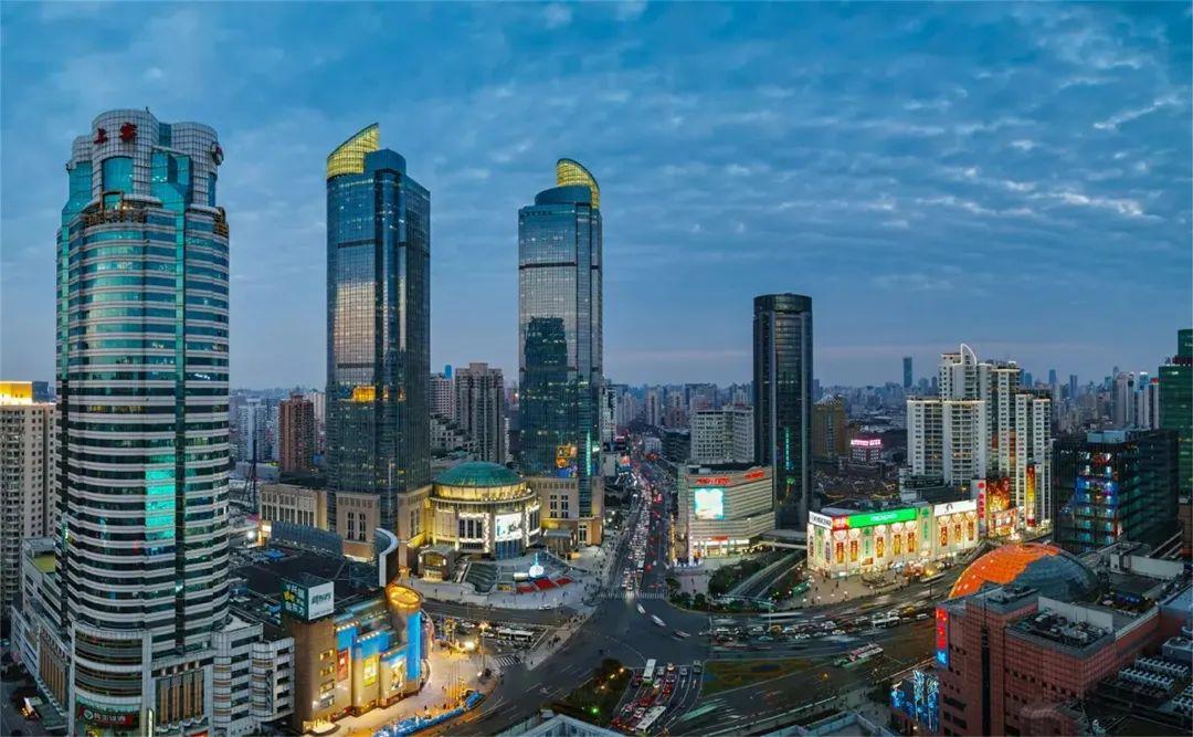 上海有条&ldquo;宝藏地铁线&rdquo;,乘着它几乎能逛遍魔都主要旅游景点