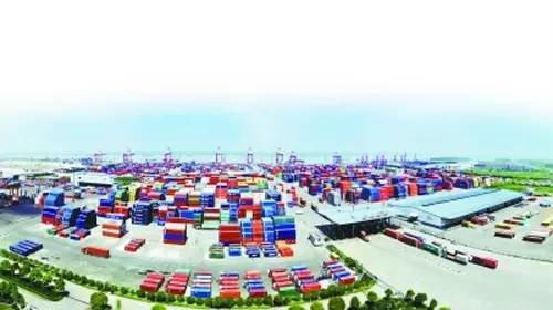 巴基斯坦瓜达尔港正式开航 石油运输距离缩短85%，首批货船从瓜达尔港启航运往上海